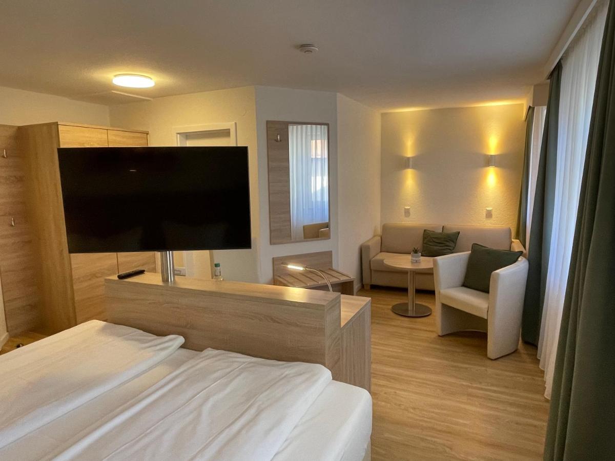 Hotel Bronnbacher Hof เวิร์ทไฮม์ ภายนอก รูปภาพ