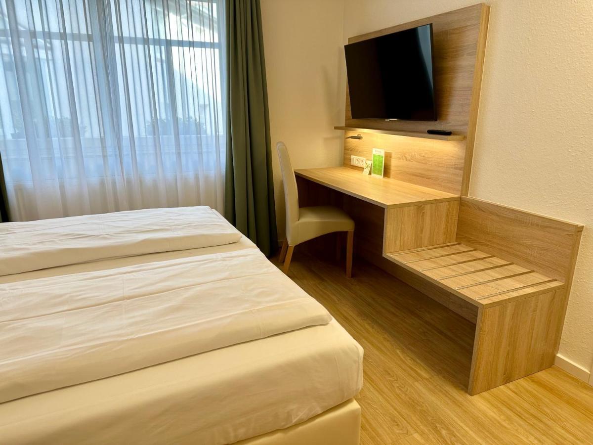 Hotel Bronnbacher Hof เวิร์ทไฮม์ ภายนอก รูปภาพ